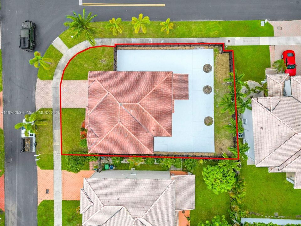 Vendido Recientemente: $750,000 (4 camas, 2 baños, 2250 Pies cuadrados)