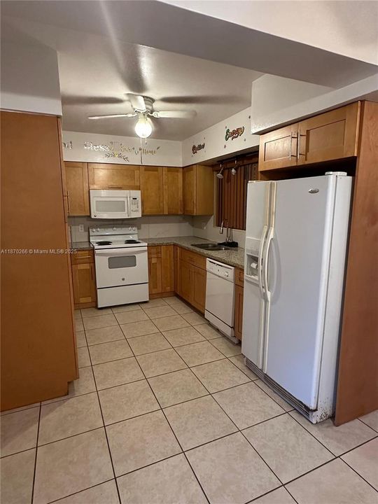 Recently Sold: $420,000 (3 beds, 2 baths, 1497 Square Feet)