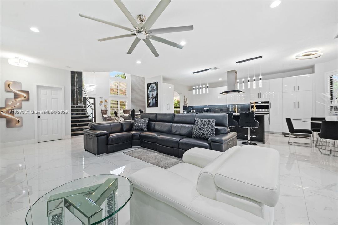 For Sale: $1,850,000 (6 beds, 4 baths, 3579 Square Feet)