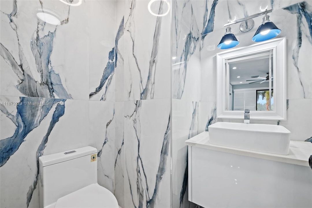 For Sale: $1,850,000 (6 beds, 4 baths, 3579 Square Feet)