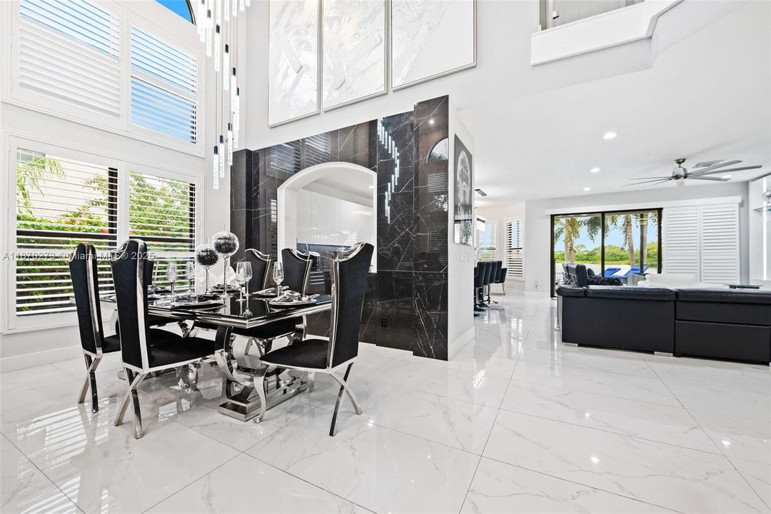 For Sale: $1,850,000 (6 beds, 4 baths, 3579 Square Feet)