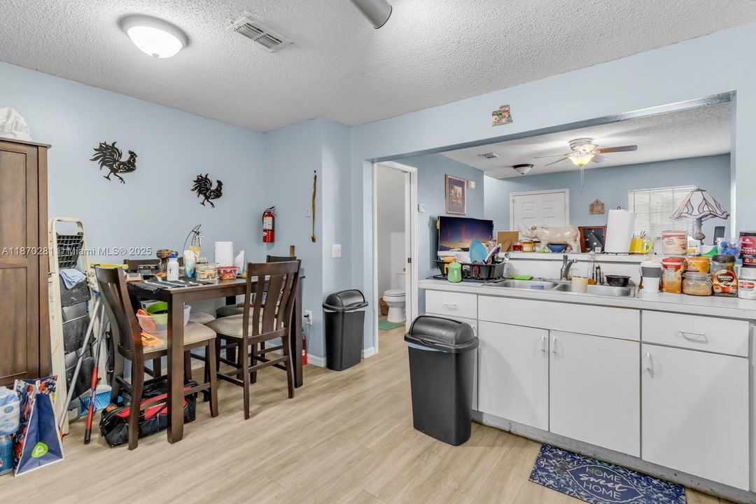 待售: $1,199,999 (0 贝兹, 0 浴室, 0 平方英尺)