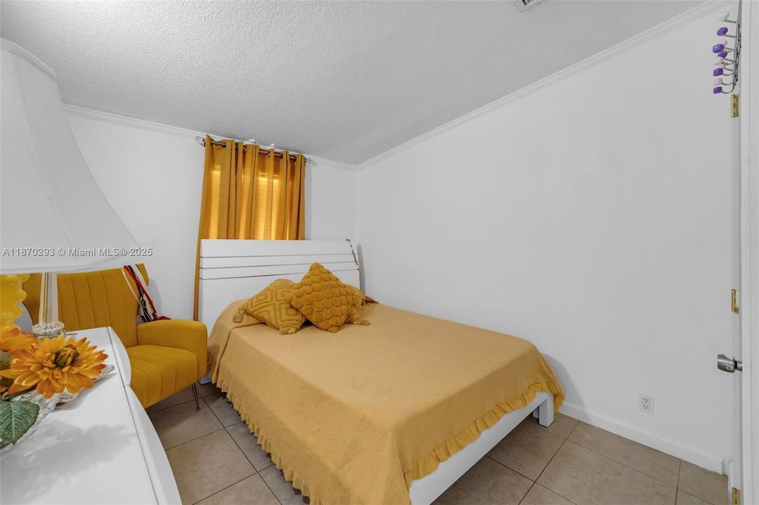 En Venta: $269,900 (3 camas, 2 baños, 1170 Pies cuadrados)