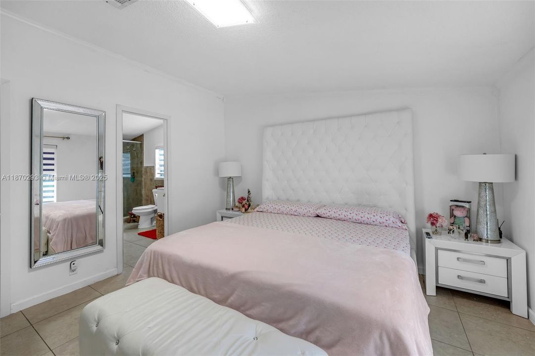 En Venta: $269,900 (3 camas, 2 baños, 1170 Pies cuadrados)