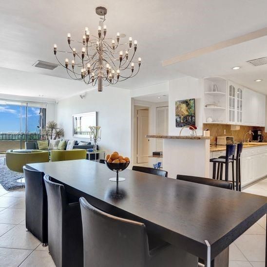 For Sale: $2,700,000 (3 beds, 3 baths, 2001 Square Feet)