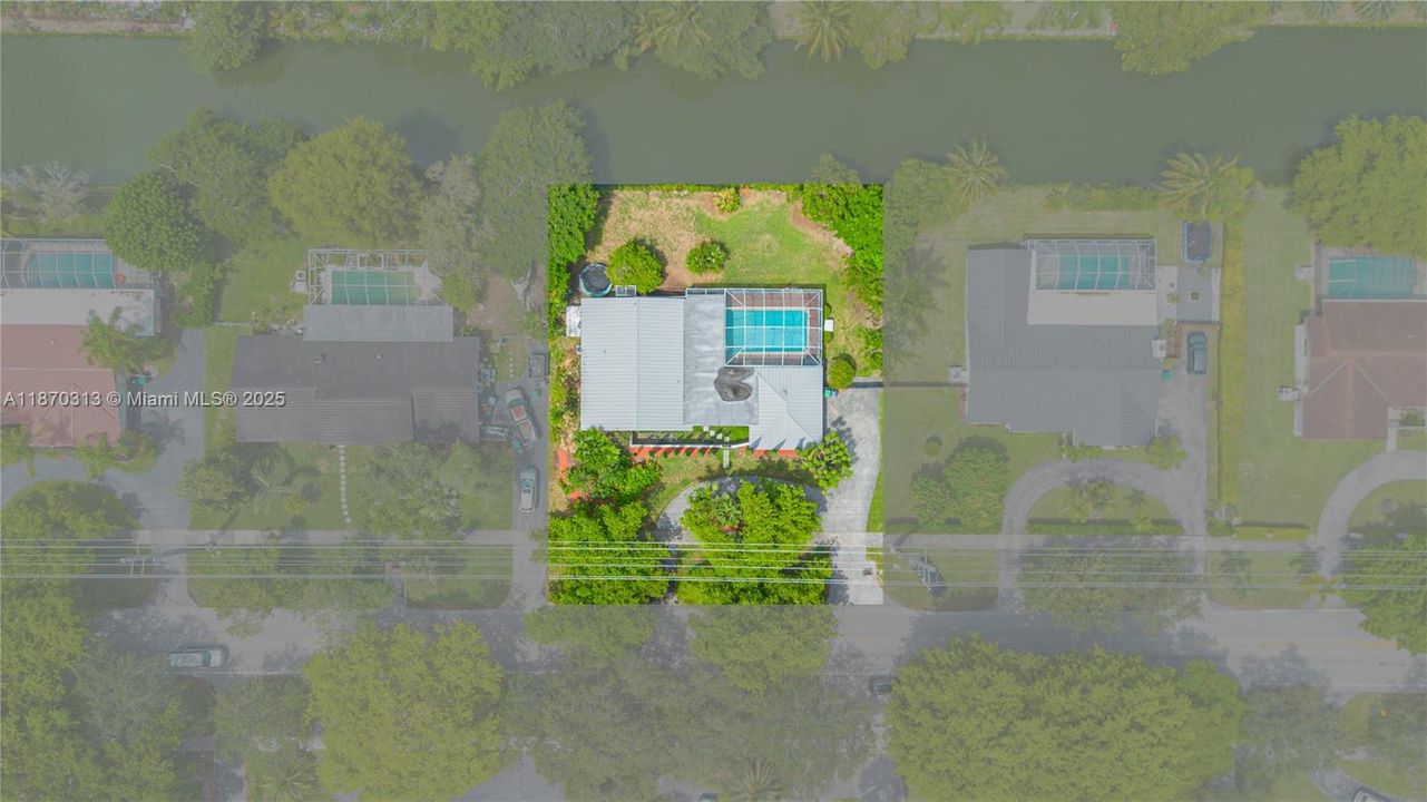 En Venta: $990,000 (3 camas, 2 baños, 2143 Pies cuadrados)