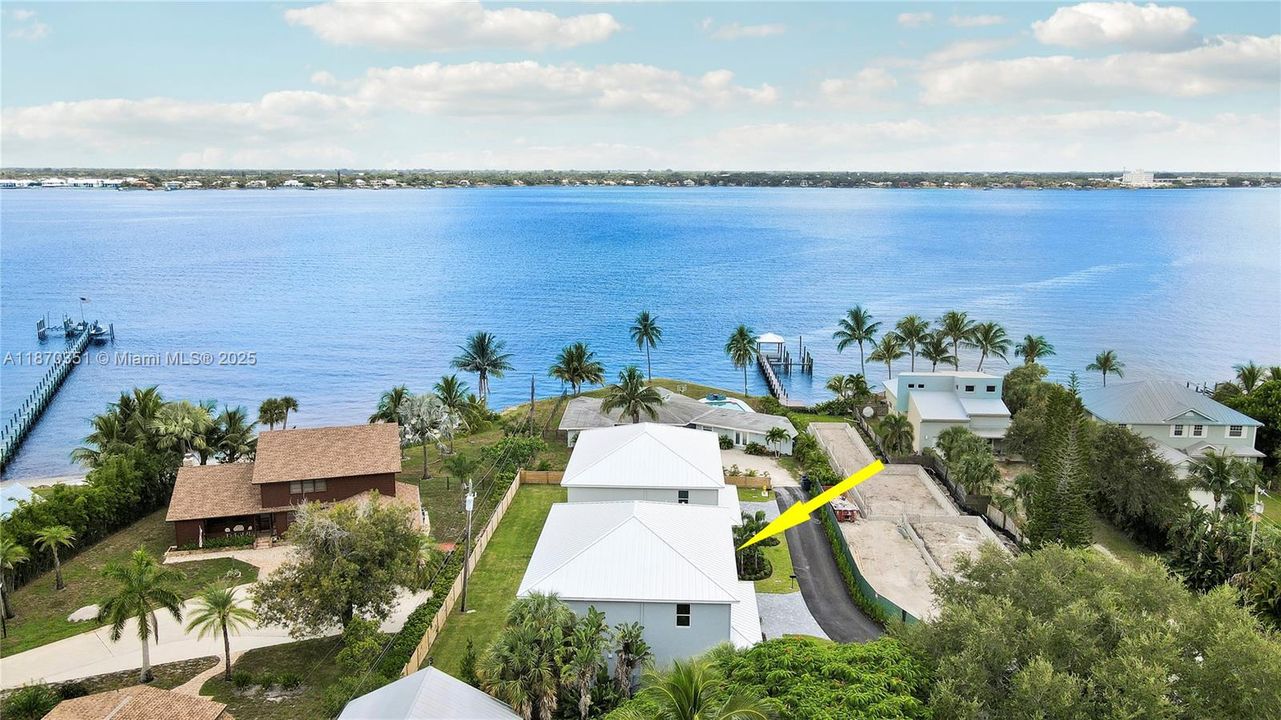 For Sale: $1,125,000 (4 beds, 4 baths, 2954 Square Feet)