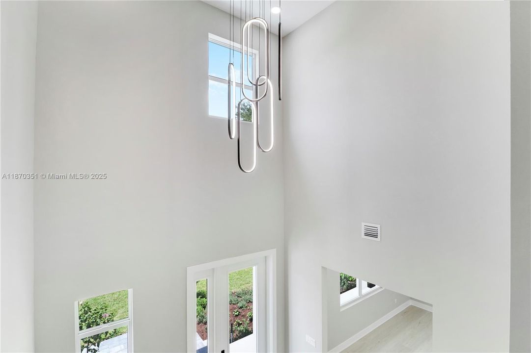 For Sale: $1,125,000 (4 beds, 4 baths, 2954 Square Feet)