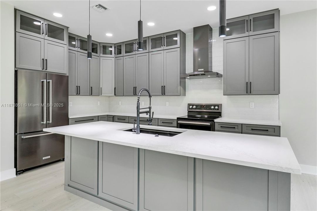 For Sale: $1,125,000 (4 beds, 4 baths, 2954 Square Feet)