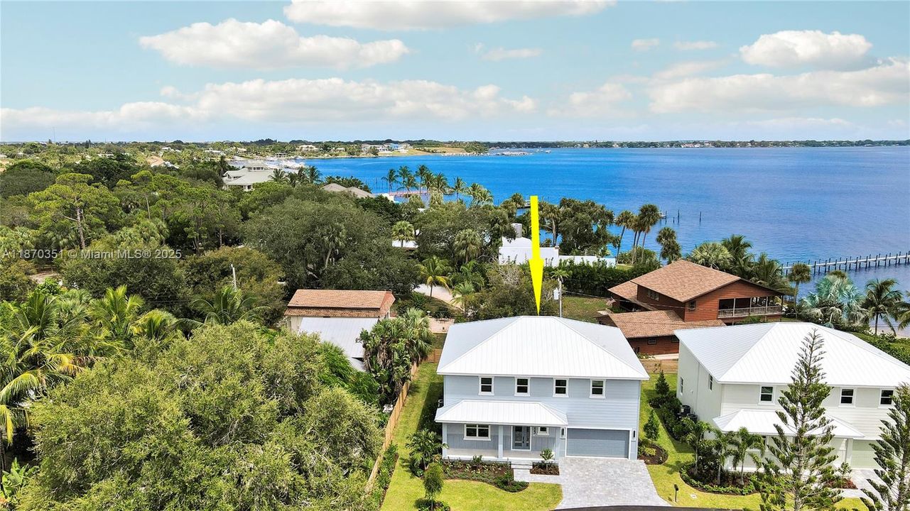 For Sale: $1,125,000 (4 beds, 4 baths, 2954 Square Feet)