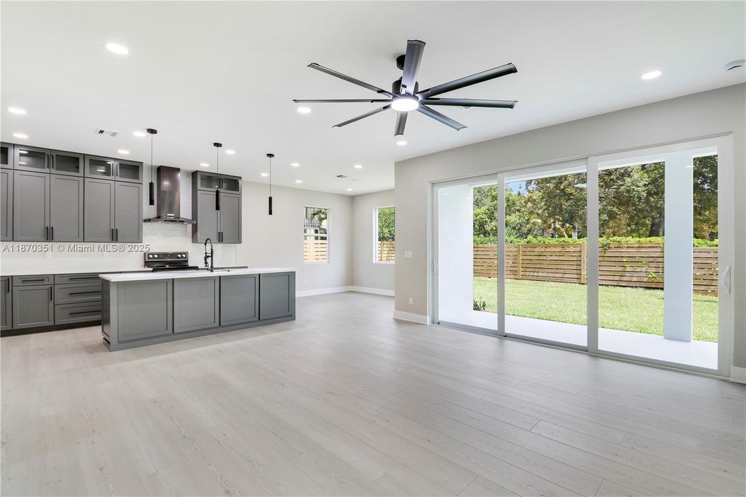 For Sale: $1,125,000 (4 beds, 4 baths, 2954 Square Feet)