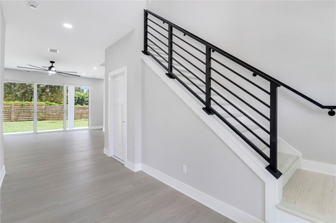 For Sale: $1,125,000 (4 beds, 4 baths, 2954 Square Feet)