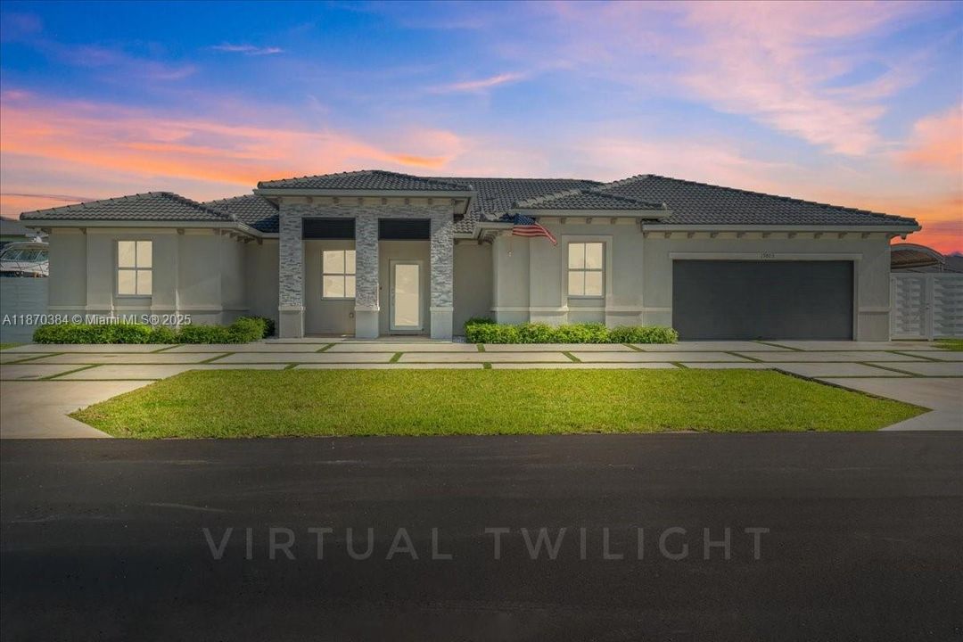 For Sale: $1,275,000 (5 beds, 4 baths, 2838 Square Feet)