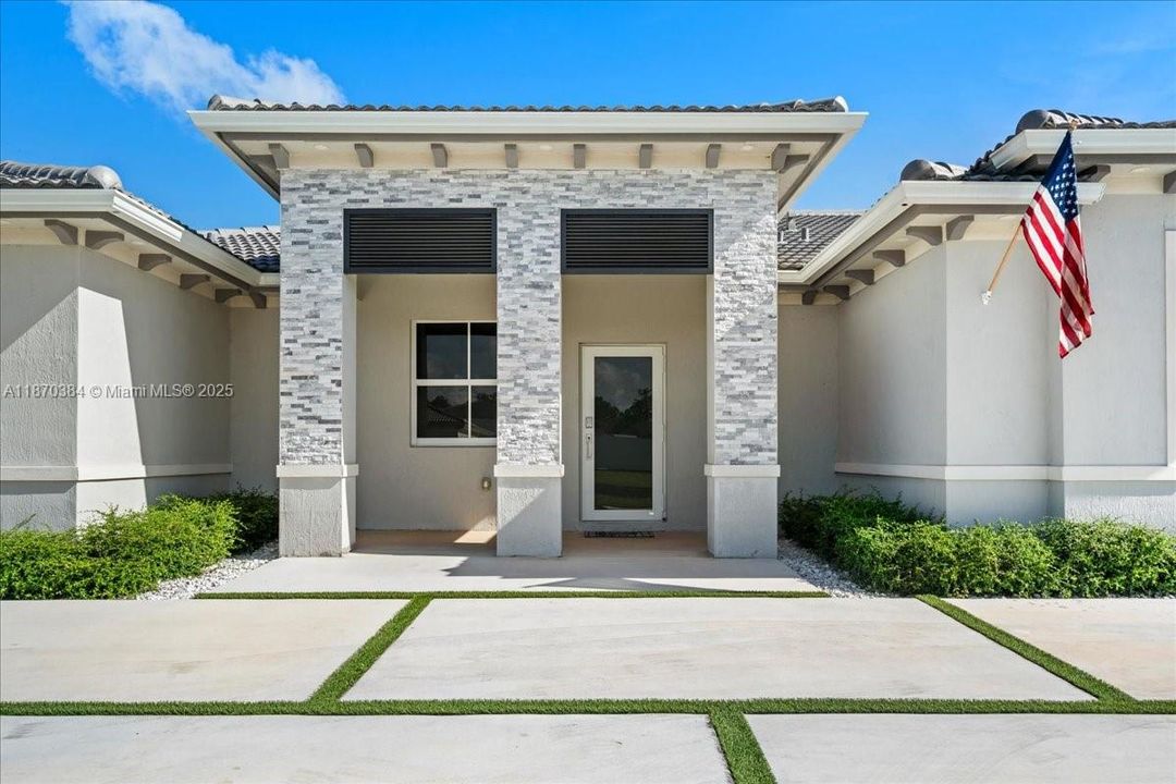 For Sale: $1,275,000 (5 beds, 4 baths, 2838 Square Feet)