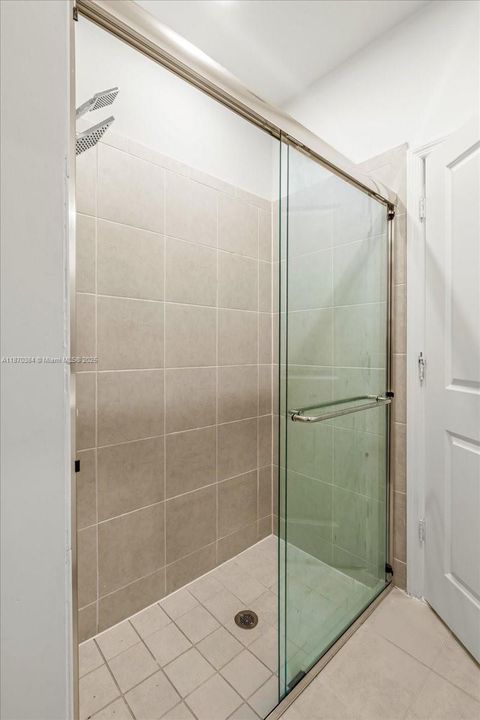 For Sale: $1,275,000 (5 beds, 4 baths, 2838 Square Feet)