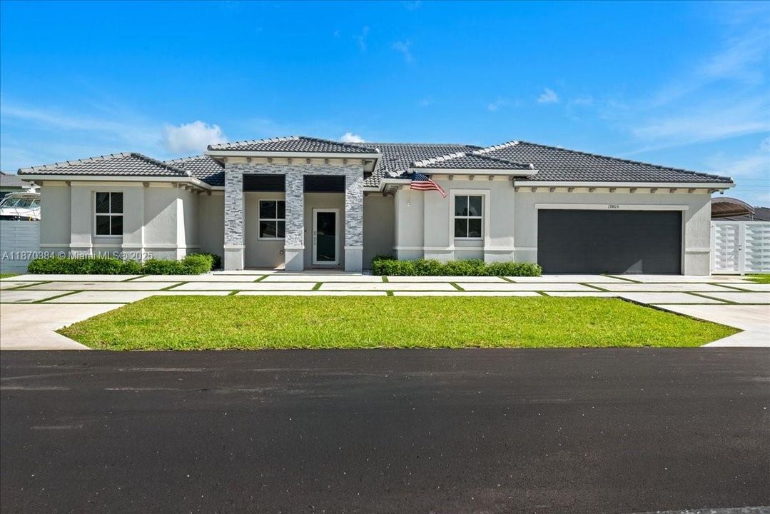 For Sale: $1,275,000 (5 beds, 4 baths, 2838 Square Feet)