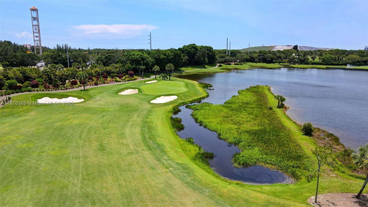 Active With Contract: $899,000 (3 beds, 2 baths, 2466 Square Feet)