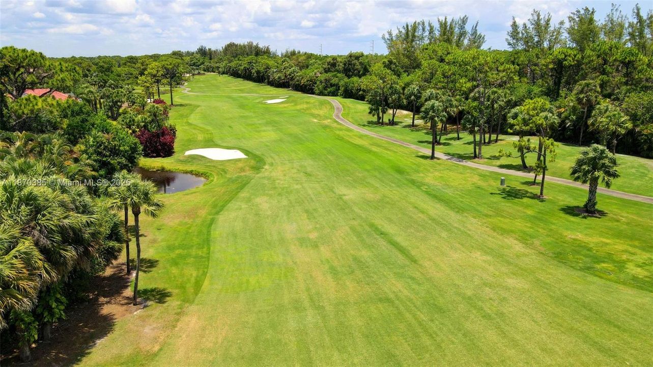 Active With Contract: $899,000 (3 beds, 2 baths, 2466 Square Feet)