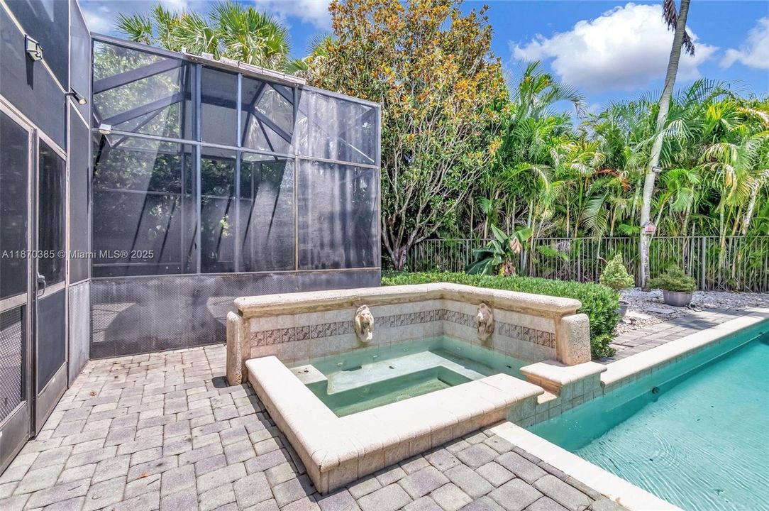 Active With Contract: $899,000 (3 beds, 2 baths, 2466 Square Feet)