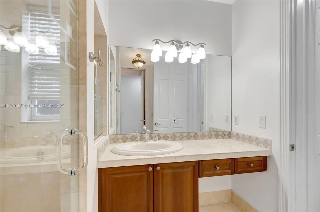 Active With Contract: $899,000 (3 beds, 2 baths, 2466 Square Feet)