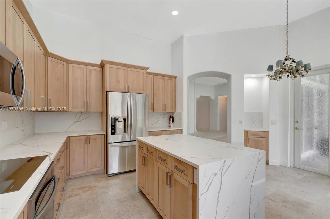 Active With Contract: $899,000 (3 beds, 2 baths, 2466 Square Feet)