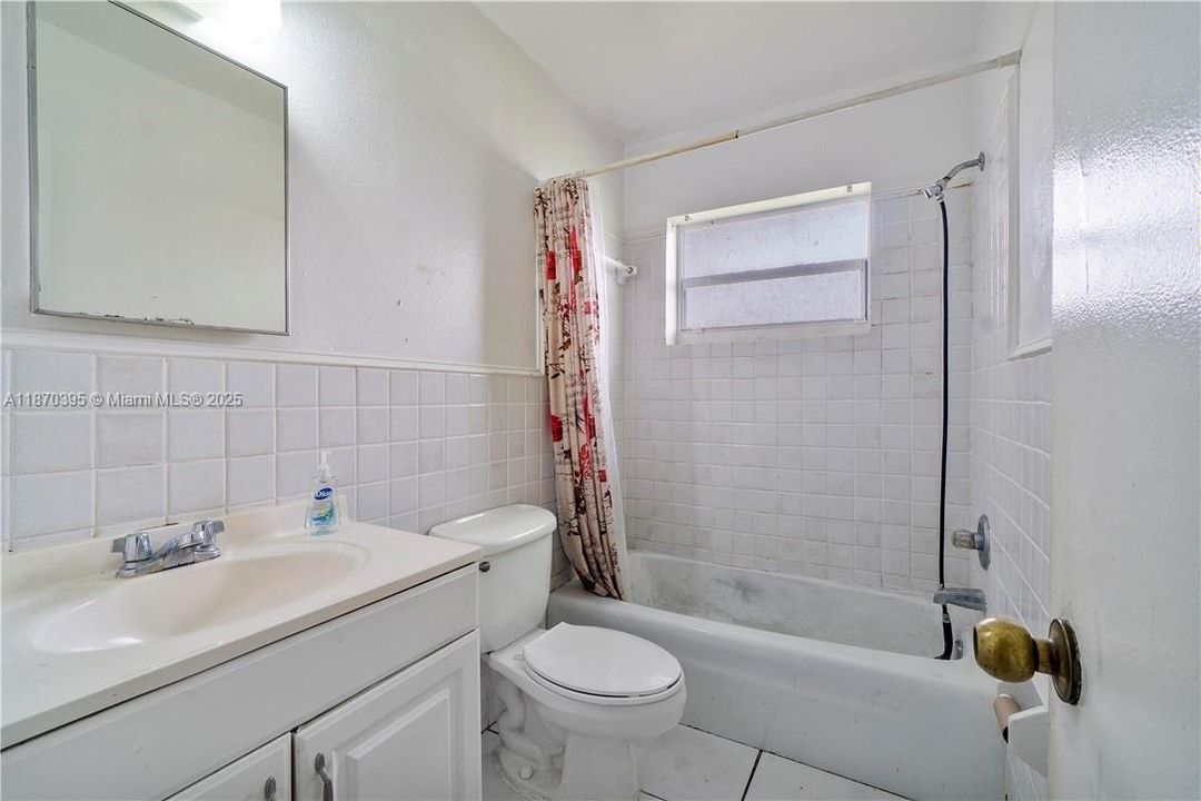 Active With Contract: $755,000 (0 beds, 0 baths, 2549 Square Feet)