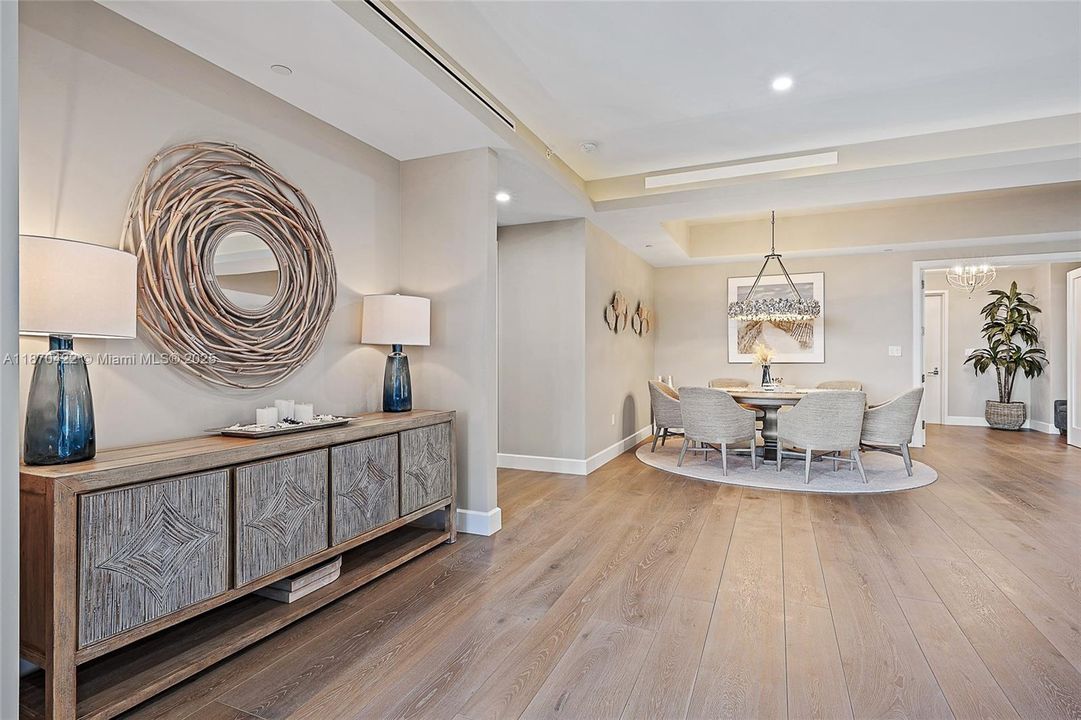 Vendido Recientemente: $4,750,000 (3 camas, 3 baños, 3937 Pies cuadrados)