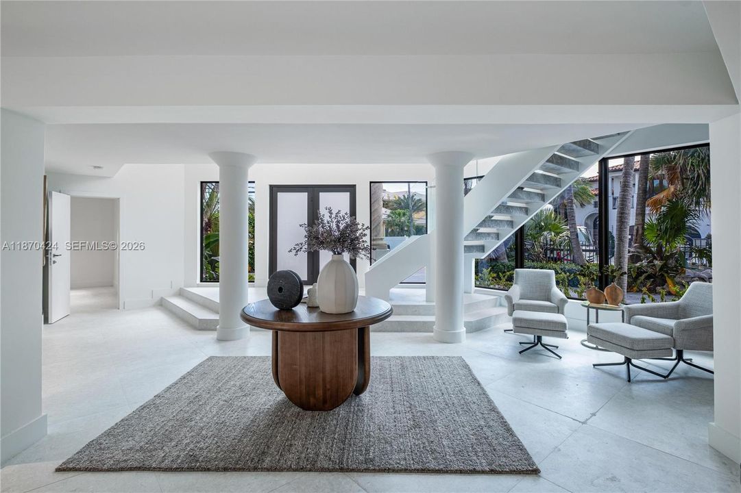 Activo con contrato: $3,747,000 (5 camas, 5 baños, 3747 Pies cuadrados)