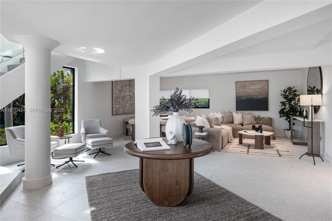 Activo con contrato: $3,747,000 (5 camas, 5 baños, 3747 Pies cuadrados)