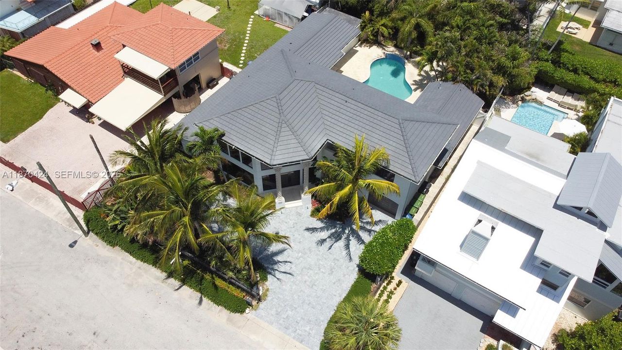 Activo con contrato: $3,747,000 (5 camas, 5 baños, 3747 Pies cuadrados)