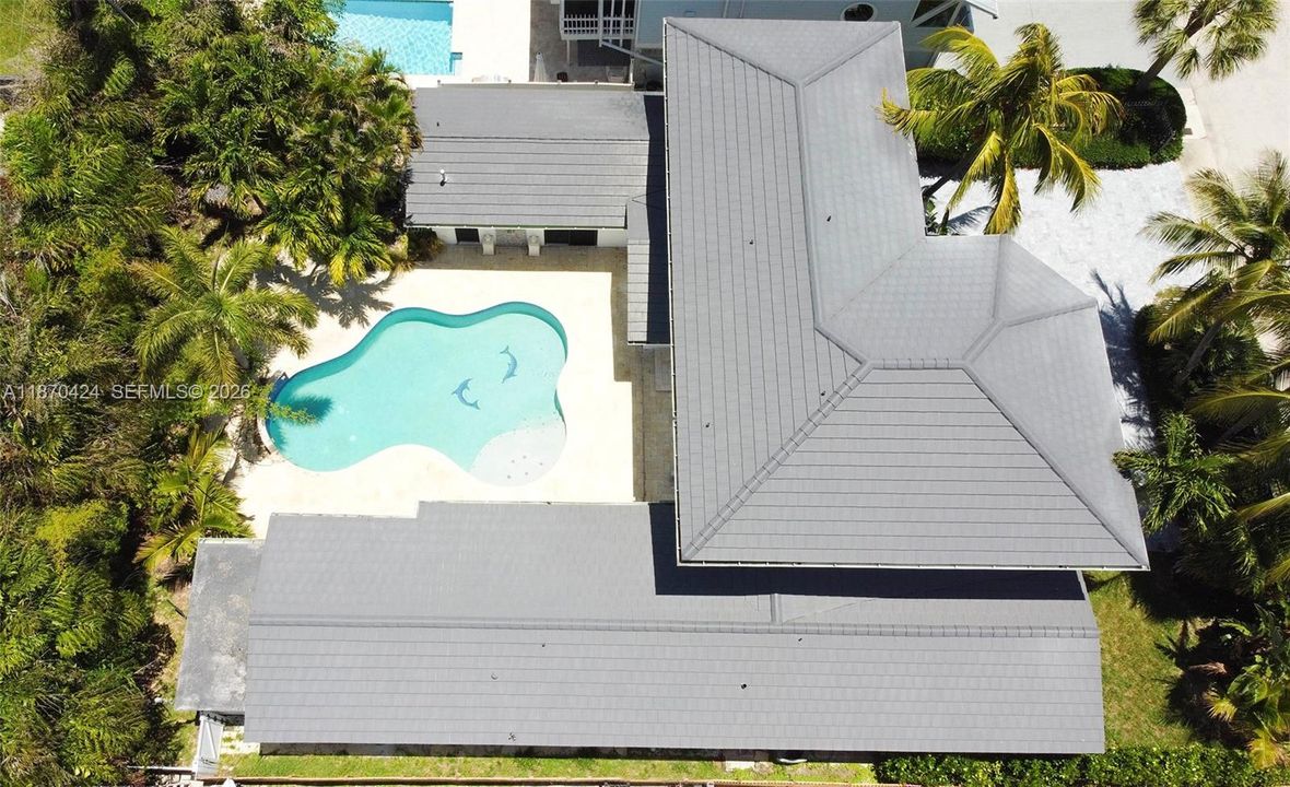 Activo con contrato: $3,747,000 (5 camas, 5 baños, 3747 Pies cuadrados)