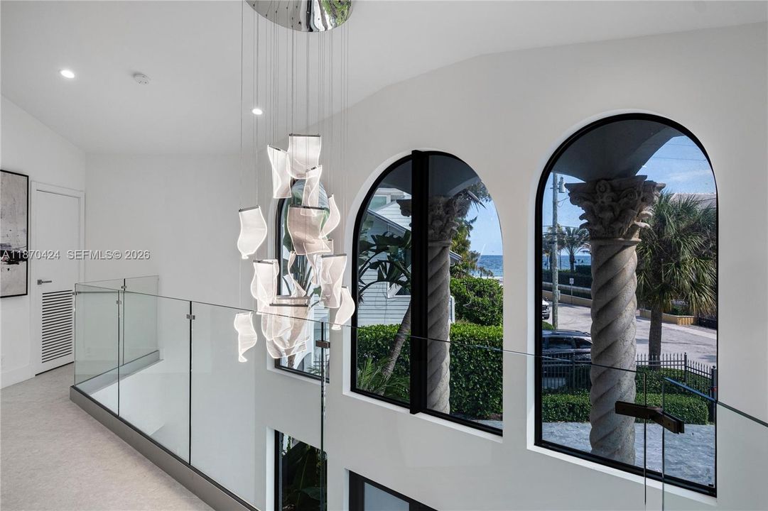 Activo con contrato: $3,747,000 (5 camas, 5 baños, 3747 Pies cuadrados)