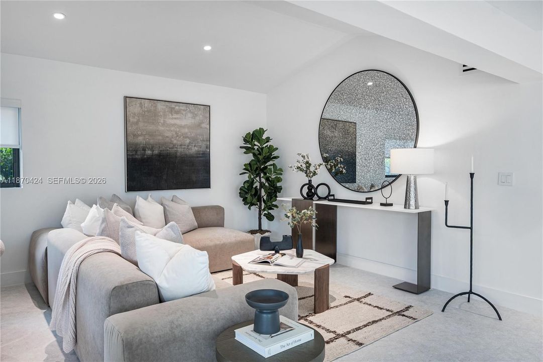 Activo con contrato: $3,747,000 (5 camas, 5 baños, 3747 Pies cuadrados)