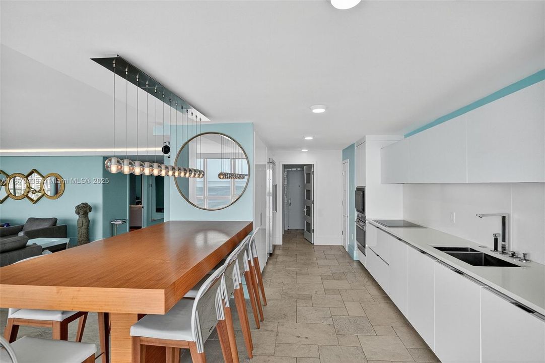 待售: $3,995,000 (3 贝兹, 3 浴室, 3711 平方英尺)