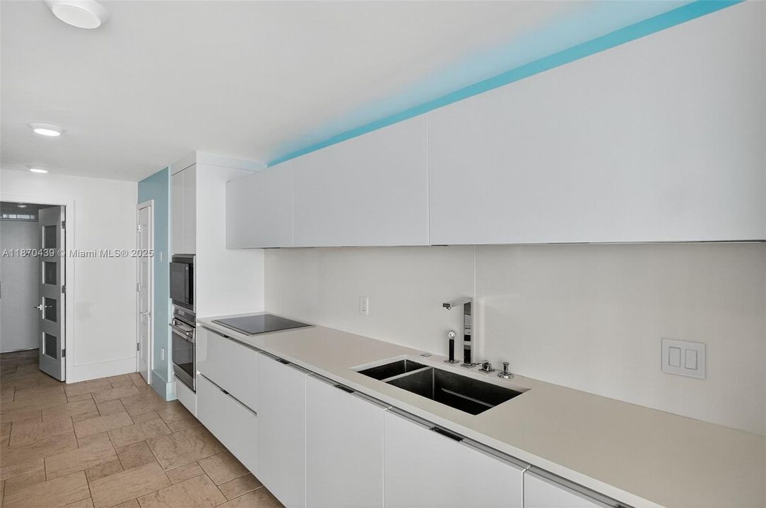 待售: $3,995,000 (3 贝兹, 3 浴室, 3711 平方英尺)