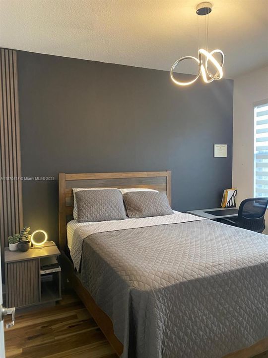 Под контрактом: $3,800 (3 спален, 3 ванн, 1617 Квадратных фут)