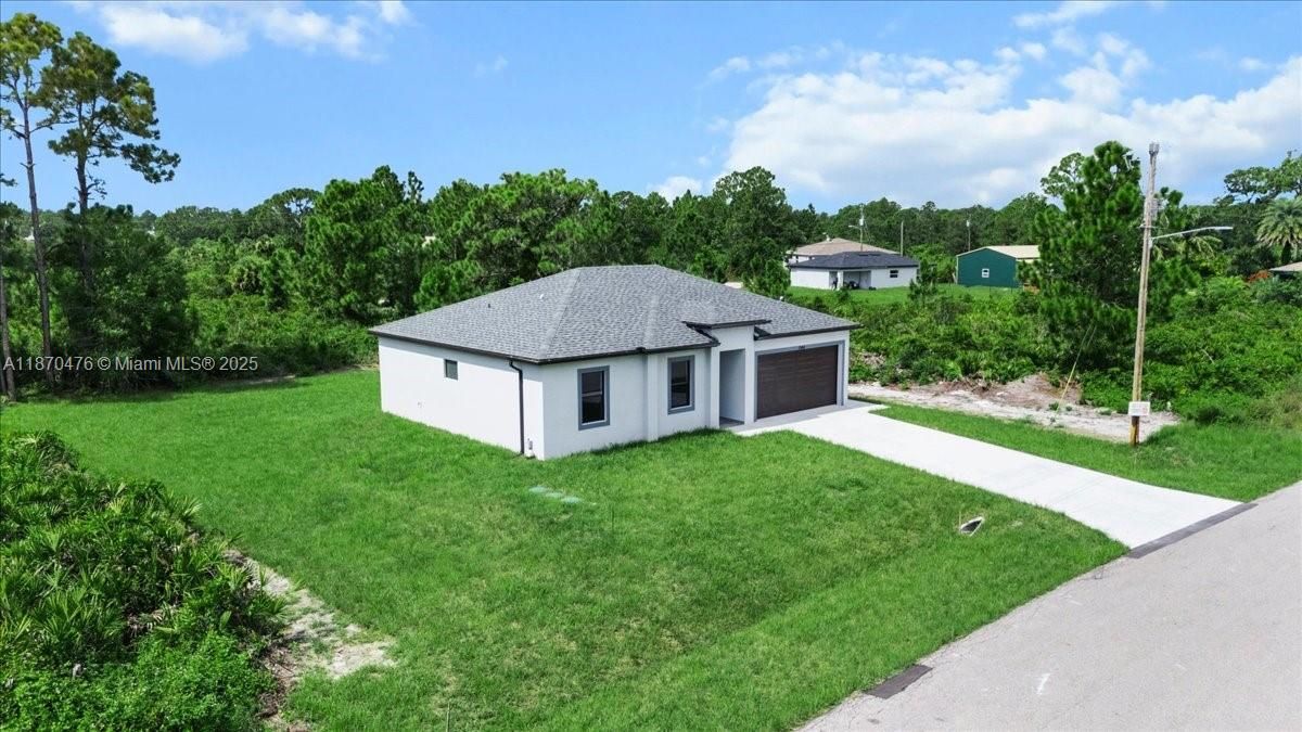 Vendido Recientemente: $289,999 (3 camas, 2 baños, 1270 Pies cuadrados)