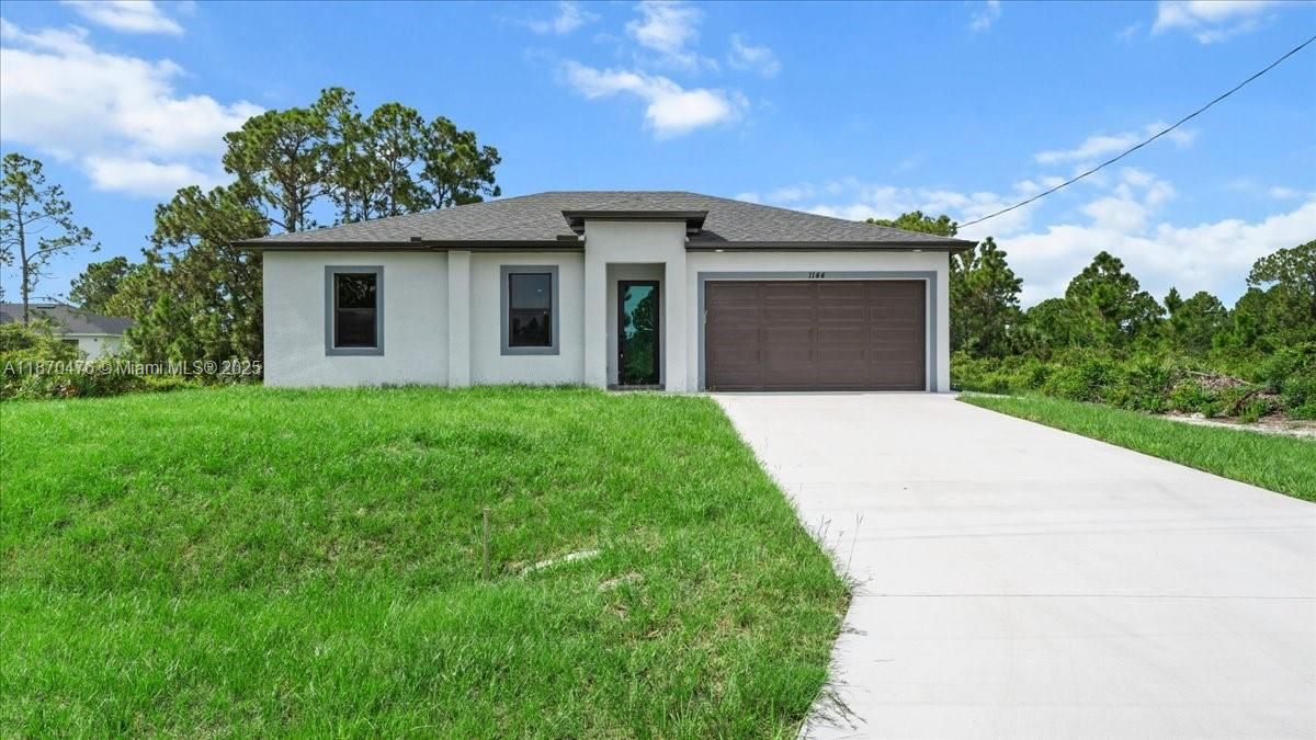 Vendido Recientemente: $289,999 (3 camas, 2 baños, 1270 Pies cuadrados)