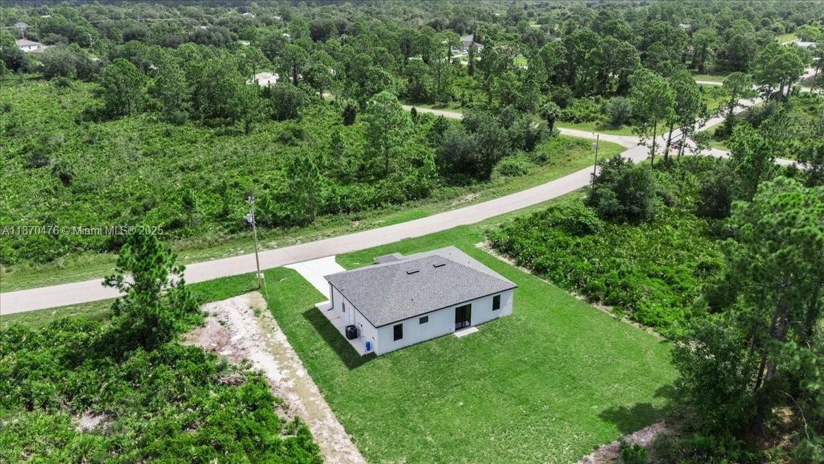 Vendido Recientemente: $289,999 (3 camas, 2 baños, 1270 Pies cuadrados)