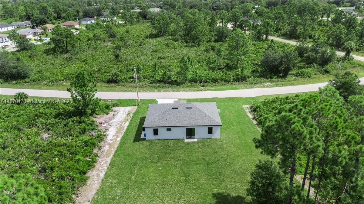 Vendido Recientemente: $289,999 (3 camas, 2 baños, 1270 Pies cuadrados)