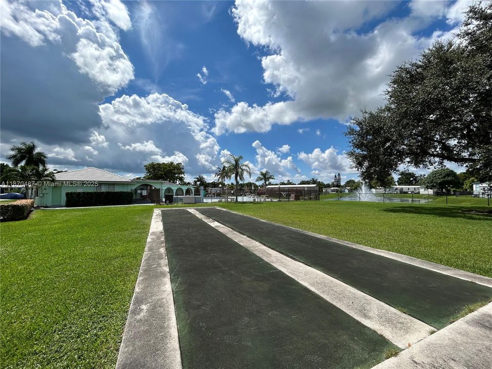 Active With Contract: $219,000 (4 beds, 2 baths, 1690 Square Feet)