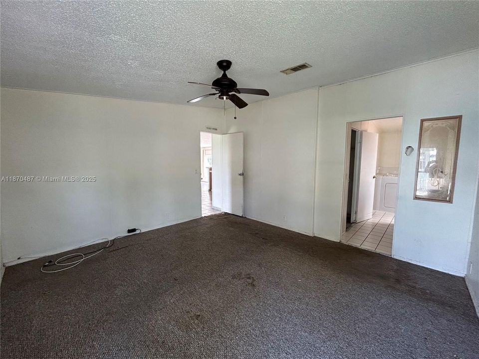 Active With Contract: $219,000 (4 beds, 2 baths, 1690 Square Feet)