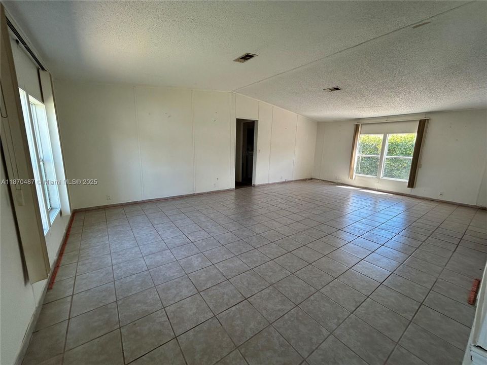 Active With Contract: $219,000 (4 beds, 2 baths, 1690 Square Feet)