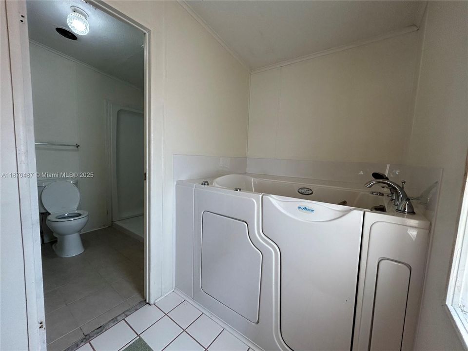 Active With Contract: $219,000 (4 beds, 2 baths, 1690 Square Feet)