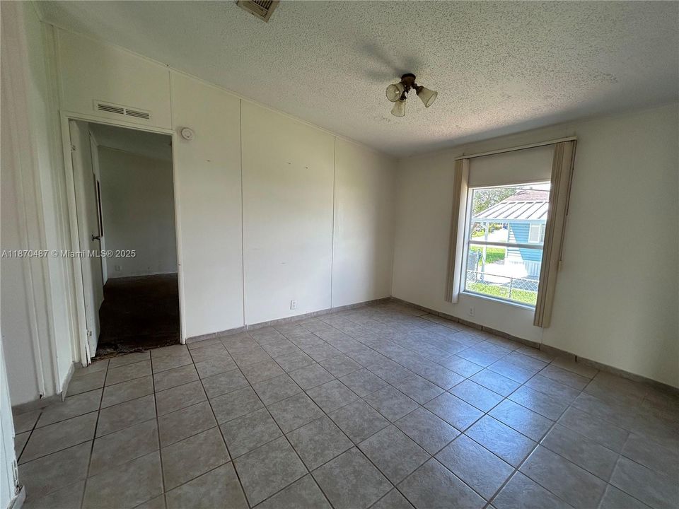 Active With Contract: $219,000 (4 beds, 2 baths, 1690 Square Feet)