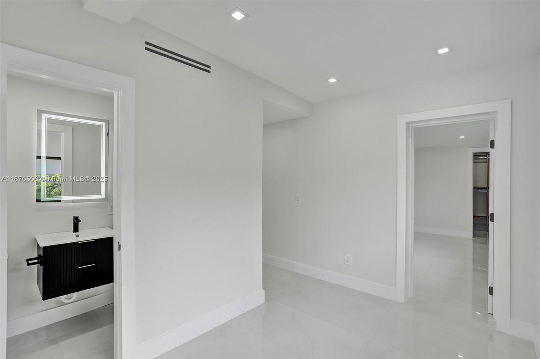 En Renta: $14,000 (5 camas, 4 baños, 2084 Pies cuadrados)