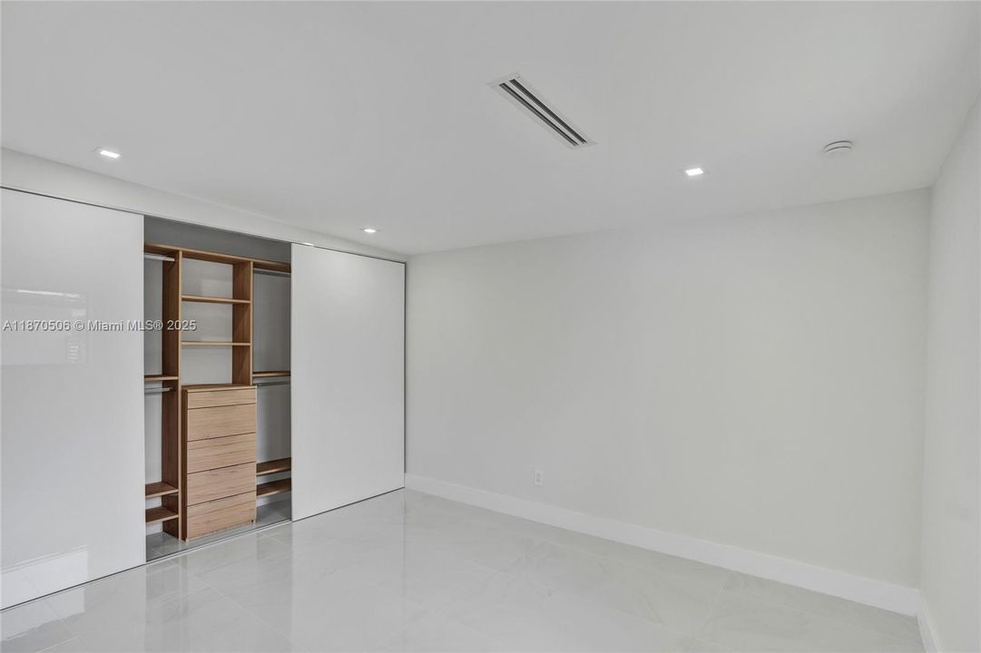 En Renta: $14,000 (5 camas, 4 baños, 2084 Pies cuadrados)