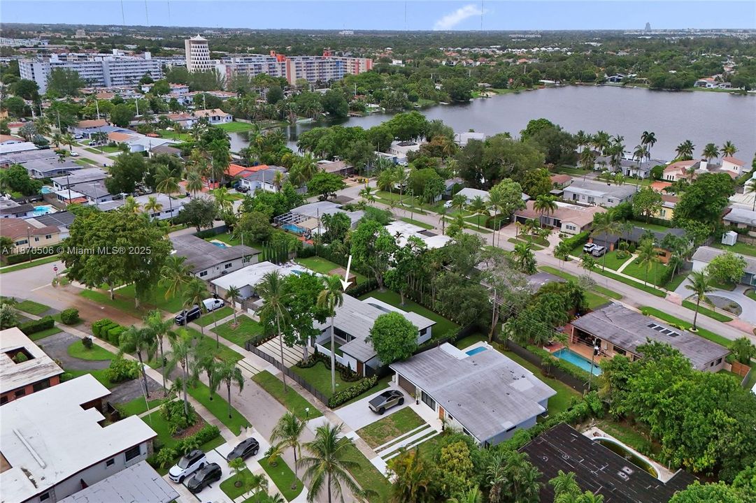 En Renta: $14,000 (5 camas, 4 baños, 2084 Pies cuadrados)