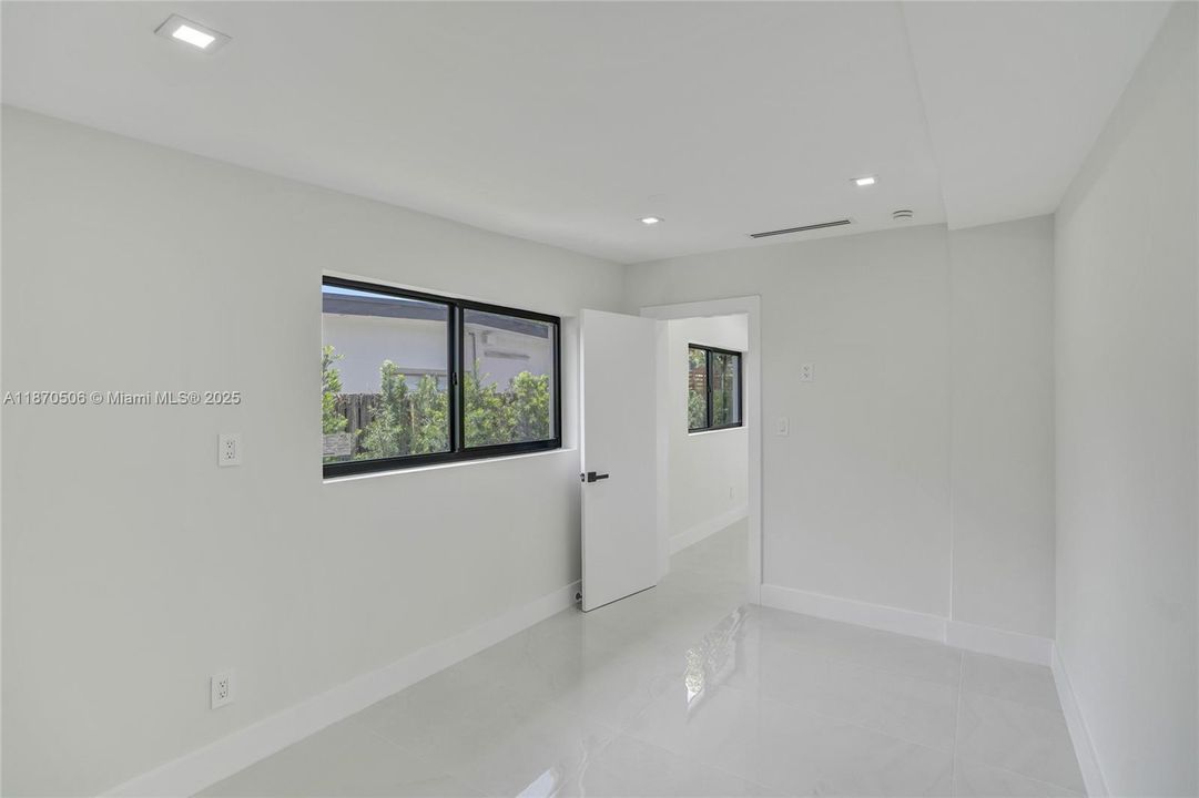 En Renta: $14,000 (5 camas, 4 baños, 2084 Pies cuadrados)