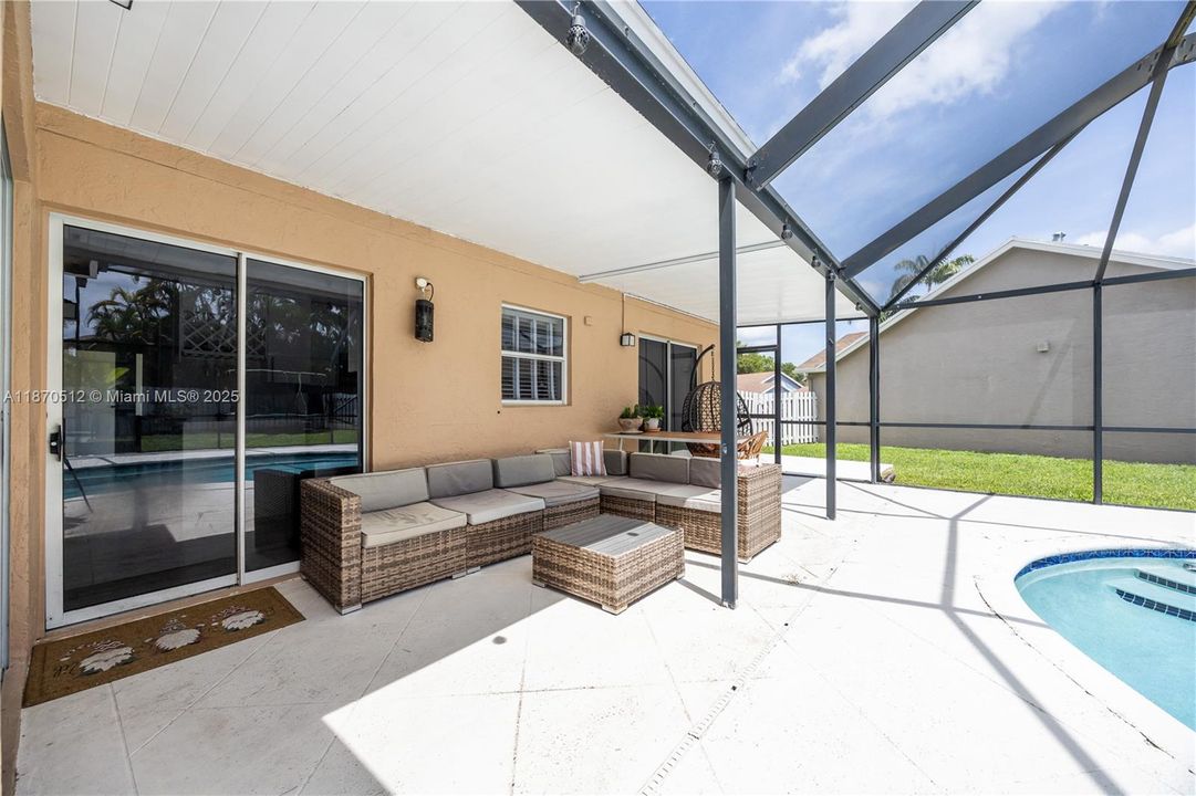 Active With Contract: $5,250 (5 beds, 2 baths, 2386 Square Feet)